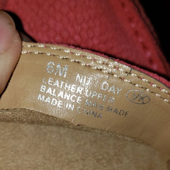 Aerosoles coral leather Slip-On Flats - Picture 7 of 7